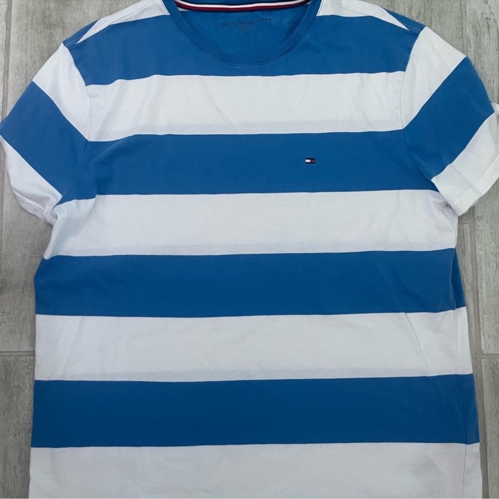 Tommy Hilfiger Blue and White Short Sleeve Tee